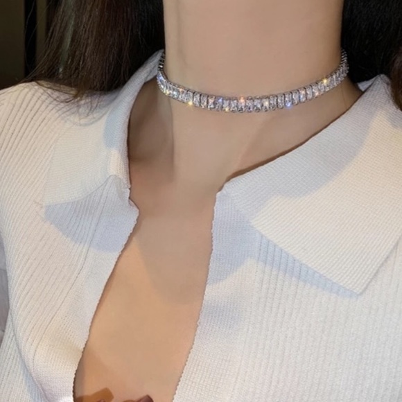White gold plated adorable shiny choker - Picture 4 of 4